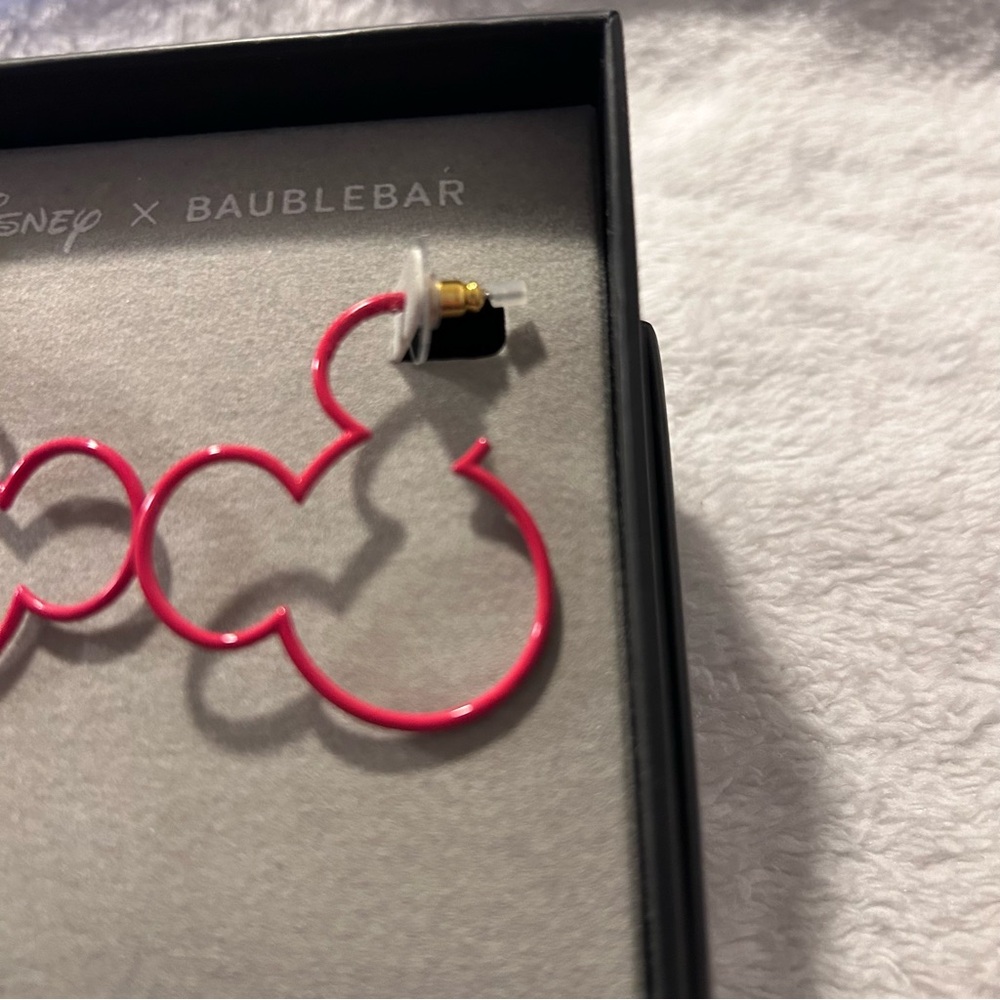 Disney x BaubleBar Mickey Mouse Outline Hoop Earrings in Red NEW - Picture 2 of 3